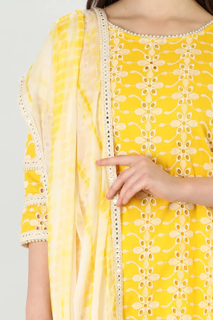 Off white Chiffon Dupatta