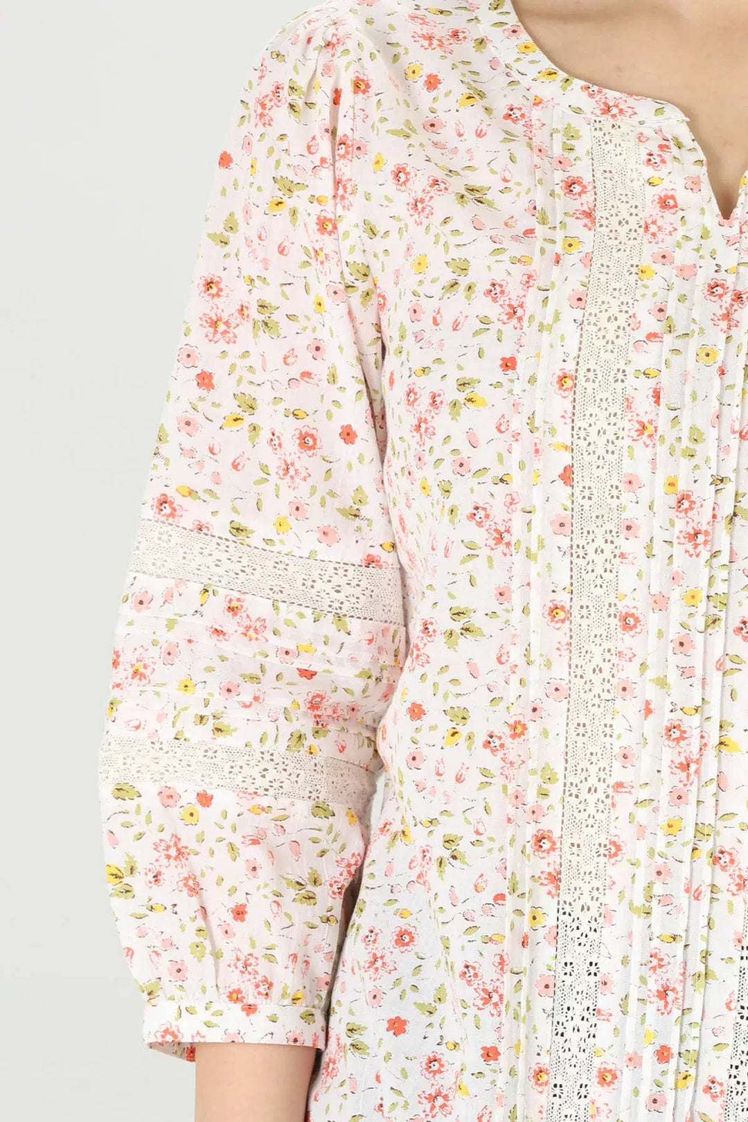 White floral crepe Top
