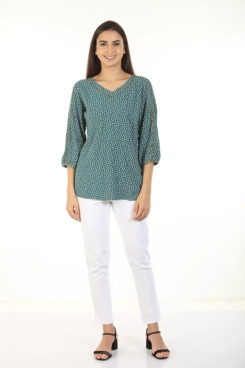 Green Floral V-Neck Casual Top