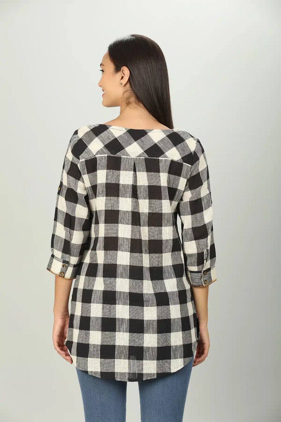 Black check round neck Top