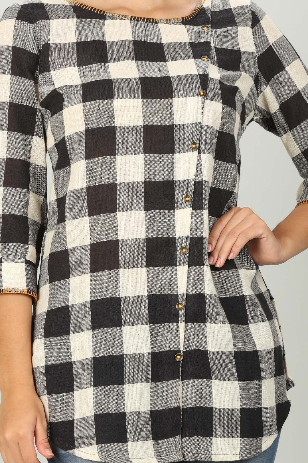 Black check round neck Top