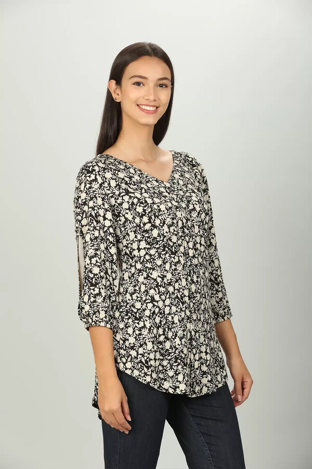 Black and White printed V neck Top