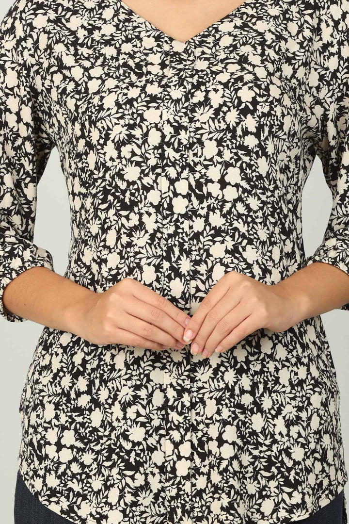 Black and White printed V neck Top