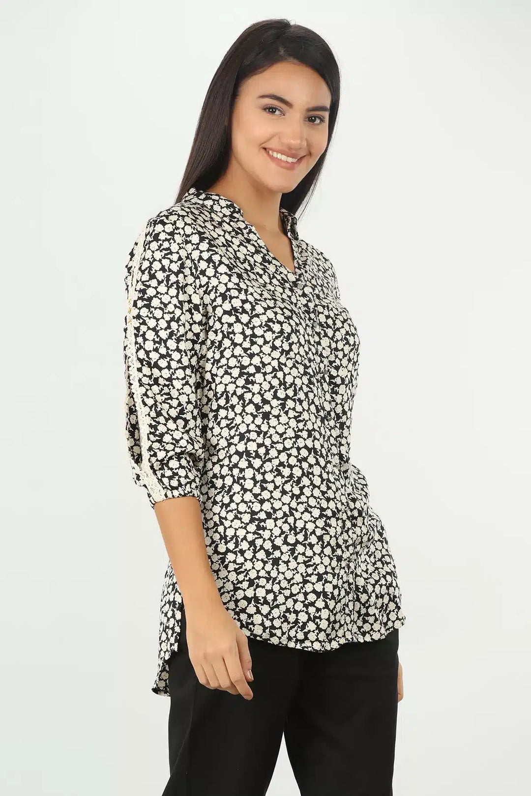BLACK &amp; WHITE PRINT SHIRT