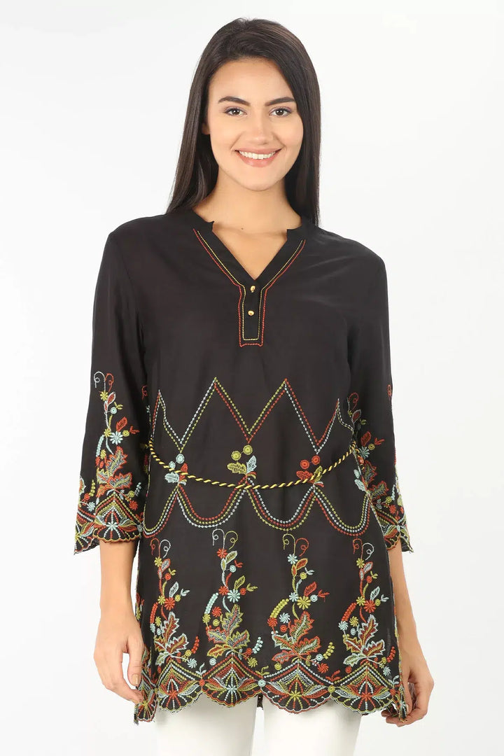 BLACK EMBROIDERED TUNIC TOP