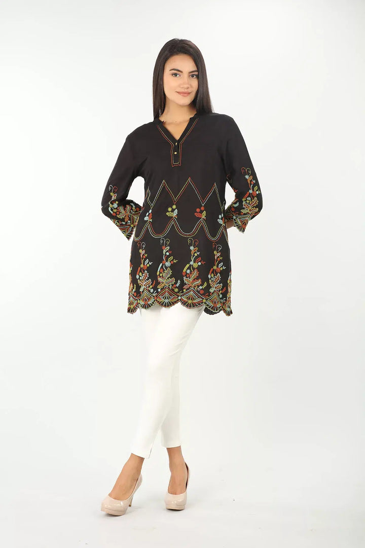BLACK EMBROIDERED TUNIC TOP