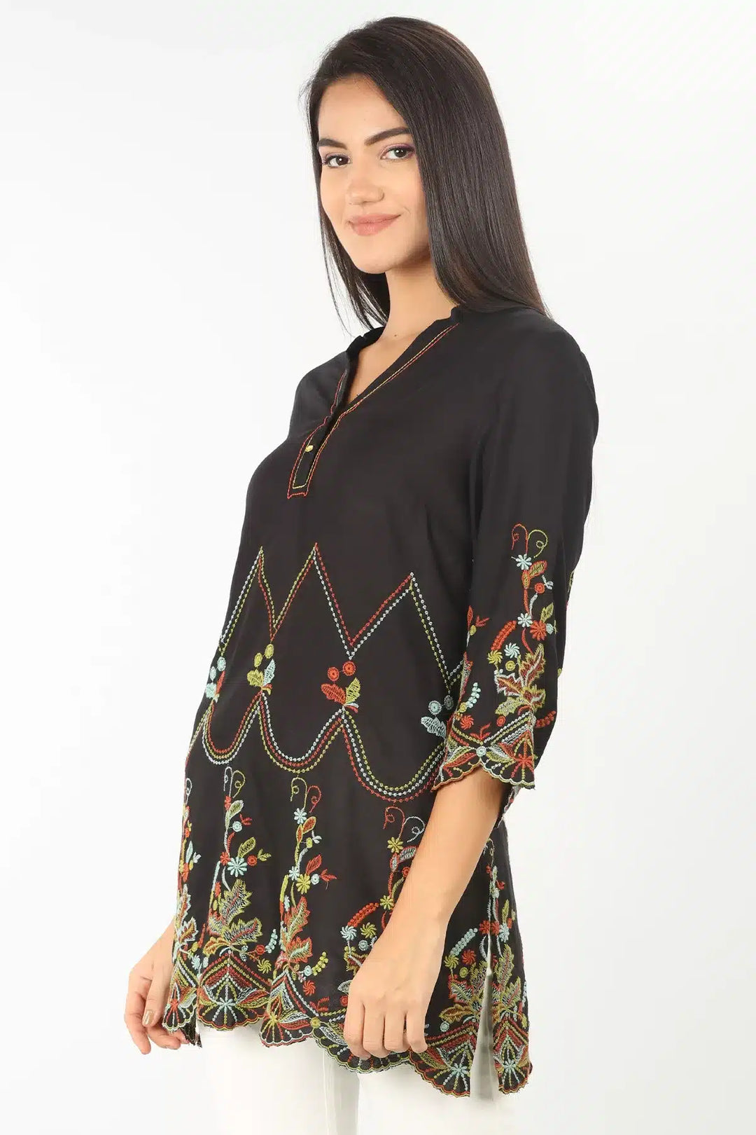 BLACK EMBROIDERED TUNIC TOP