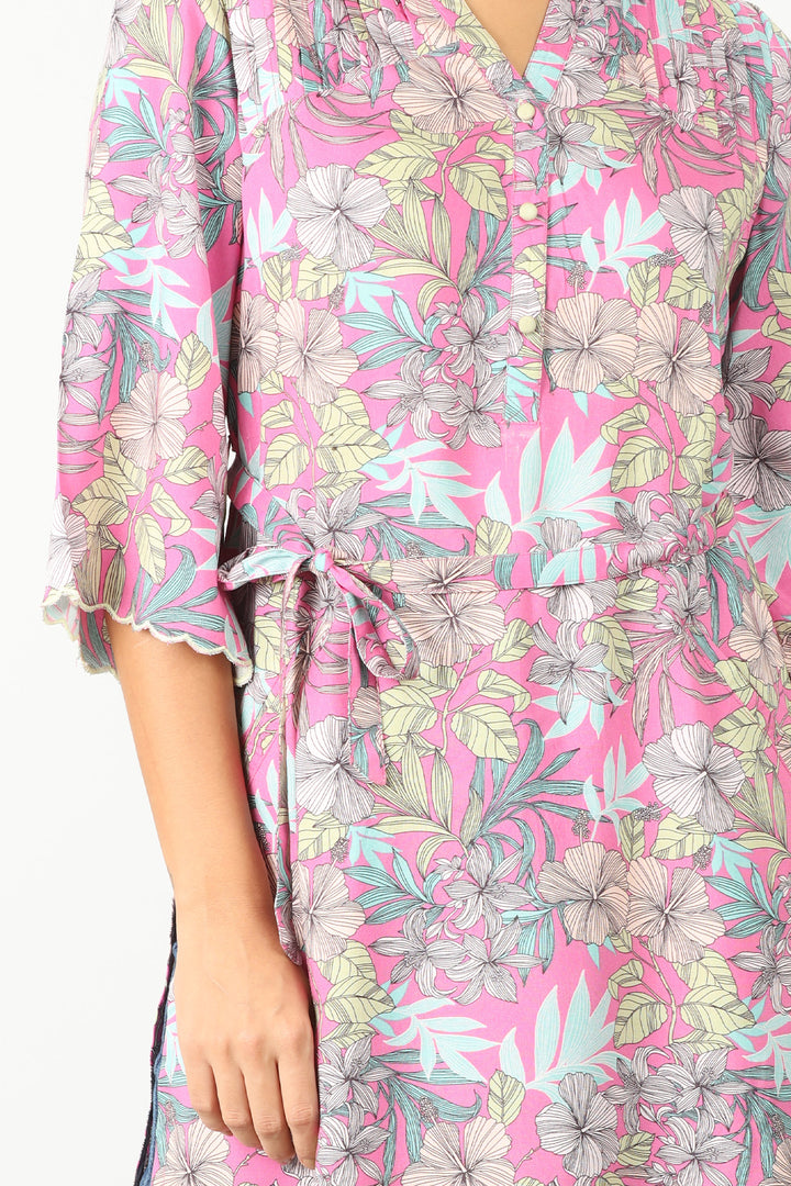 Pink floral print Tunic with collared neck