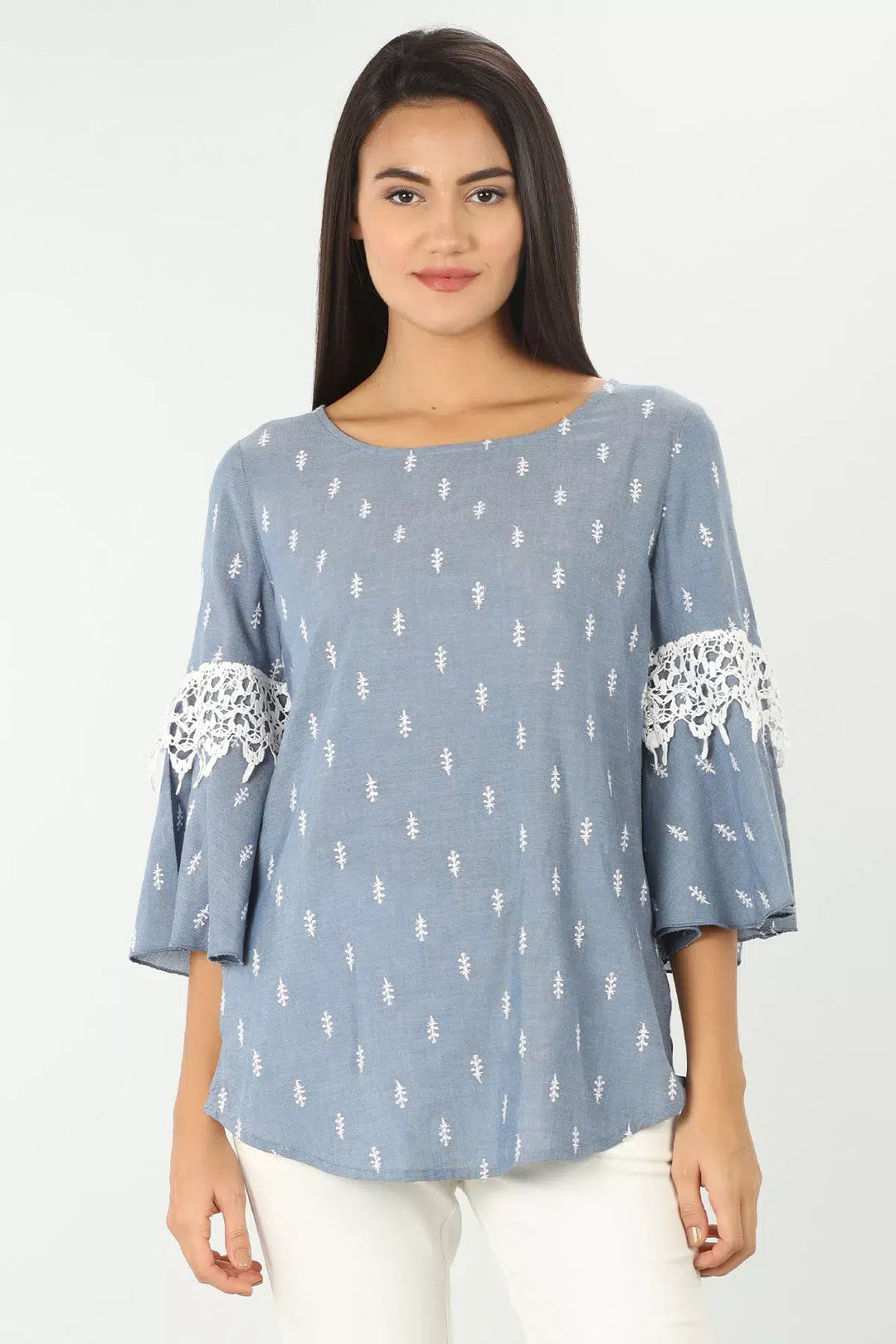BLUE LACE TOP WITH ROUND NECK