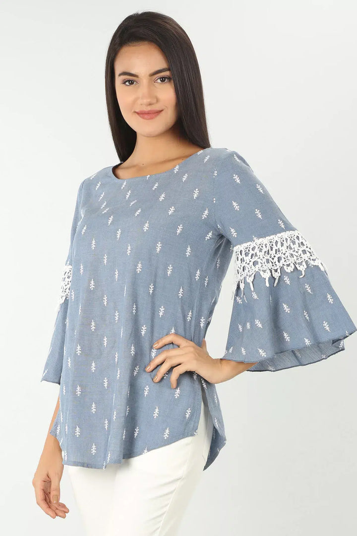 BLUE LACE TOP WITH ROUND NECK
