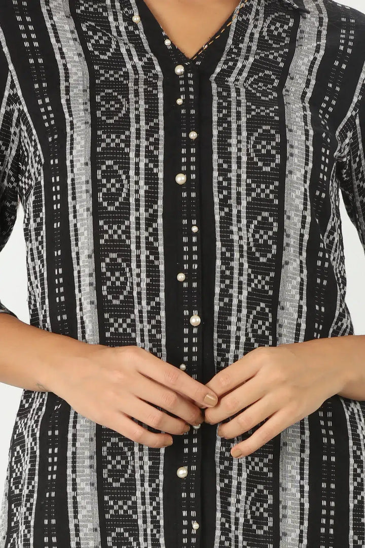 BLACK &amp; WHITE PRINTED SHIRT