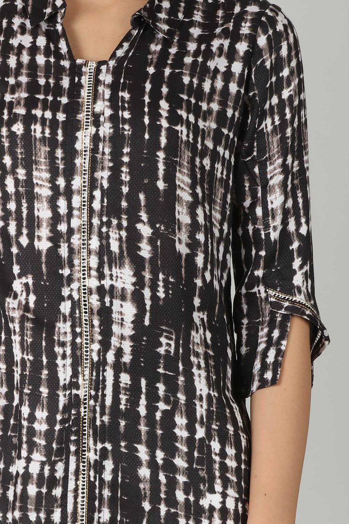 Black Dobby Print Top
