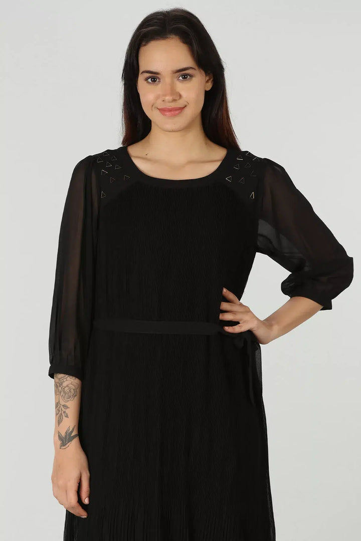 Black Georgette Round Neck Dress