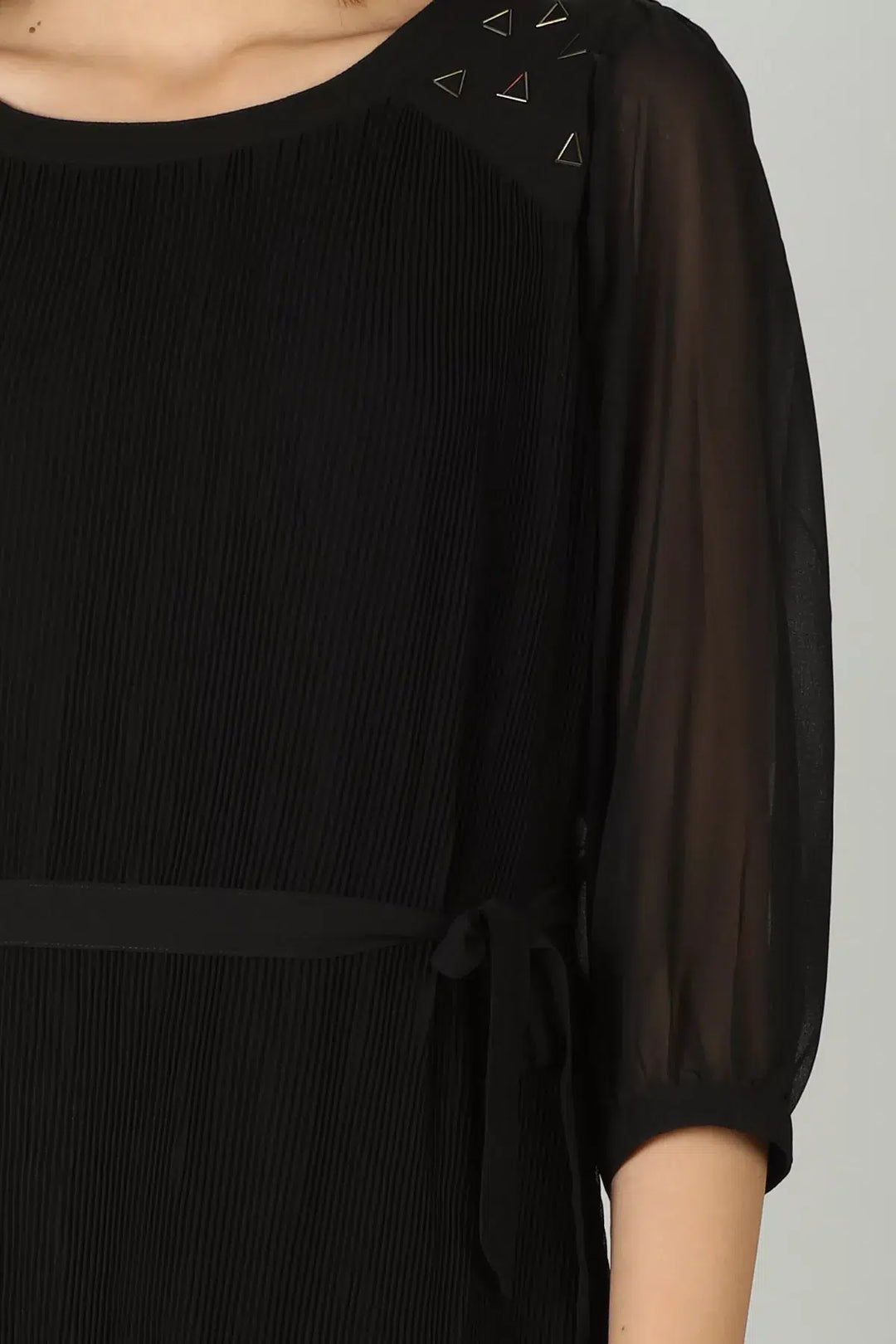 Black Georgette Round Neck Dress
