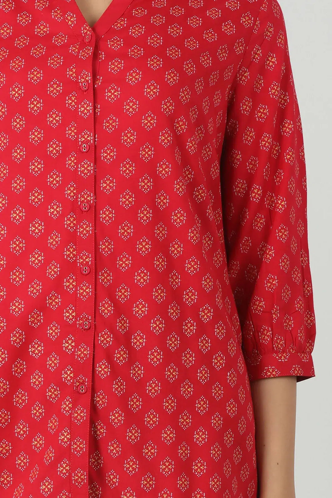 Red foil print high-low shirt