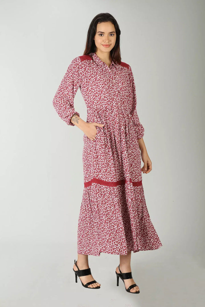 Red printed dress with full sleeves and elastic hem