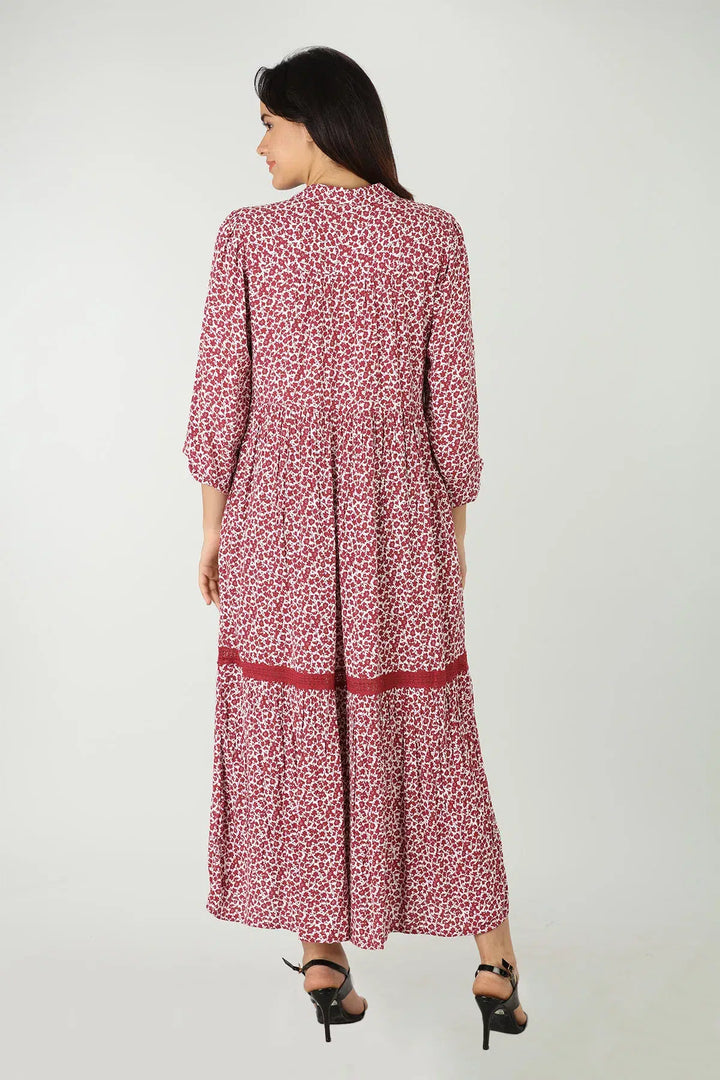Red printed dress with full sleeves and elastic hem