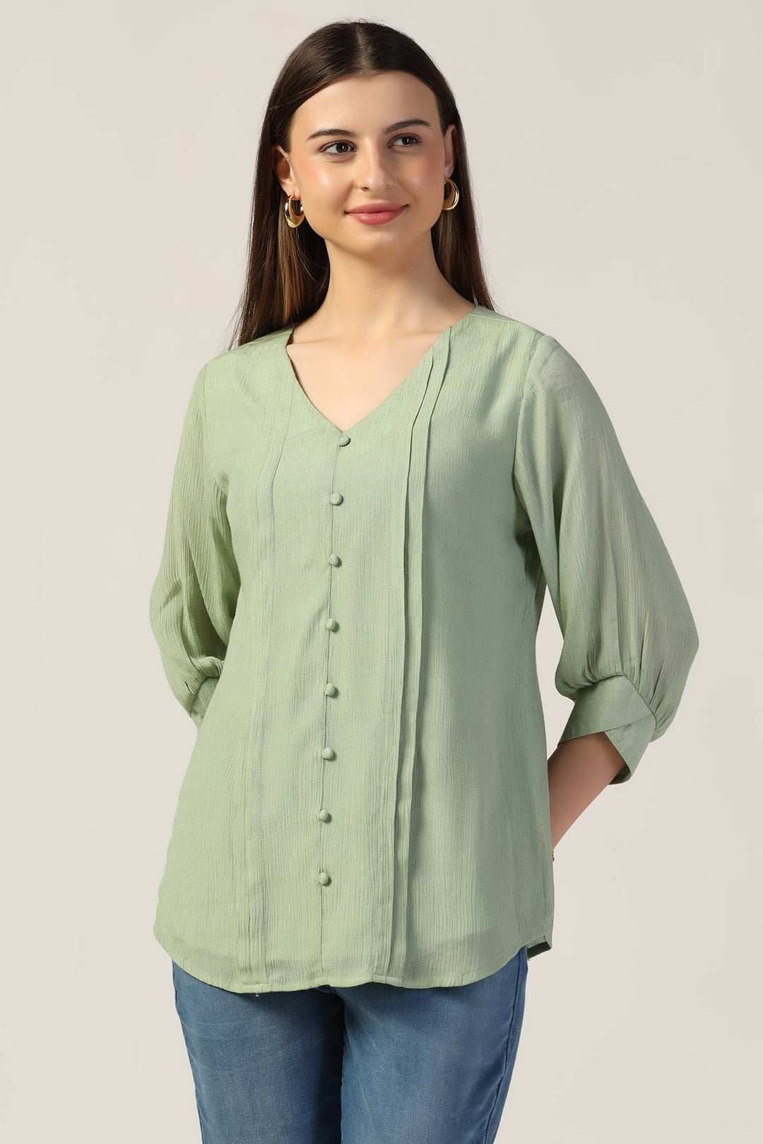 Green Crepe Casual Top with V Neck and 3/4th Sleeves