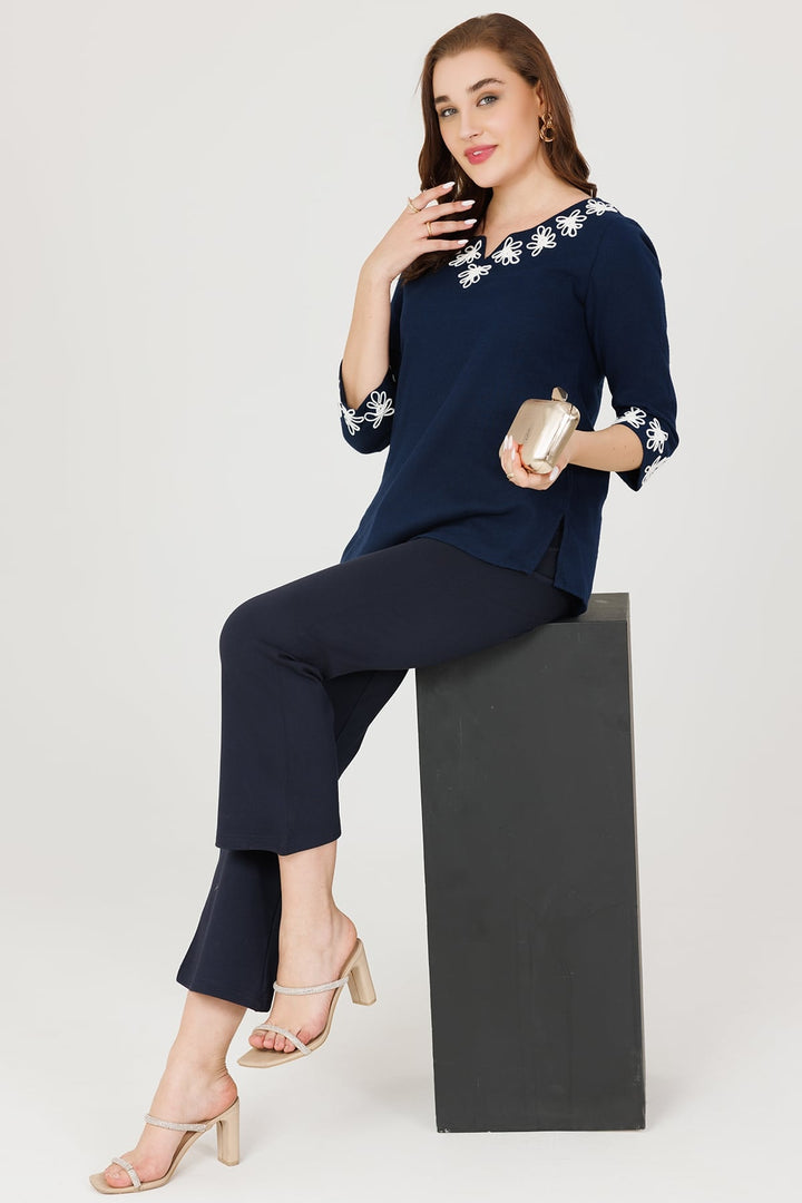 Blue Solid Slim Fit Pants