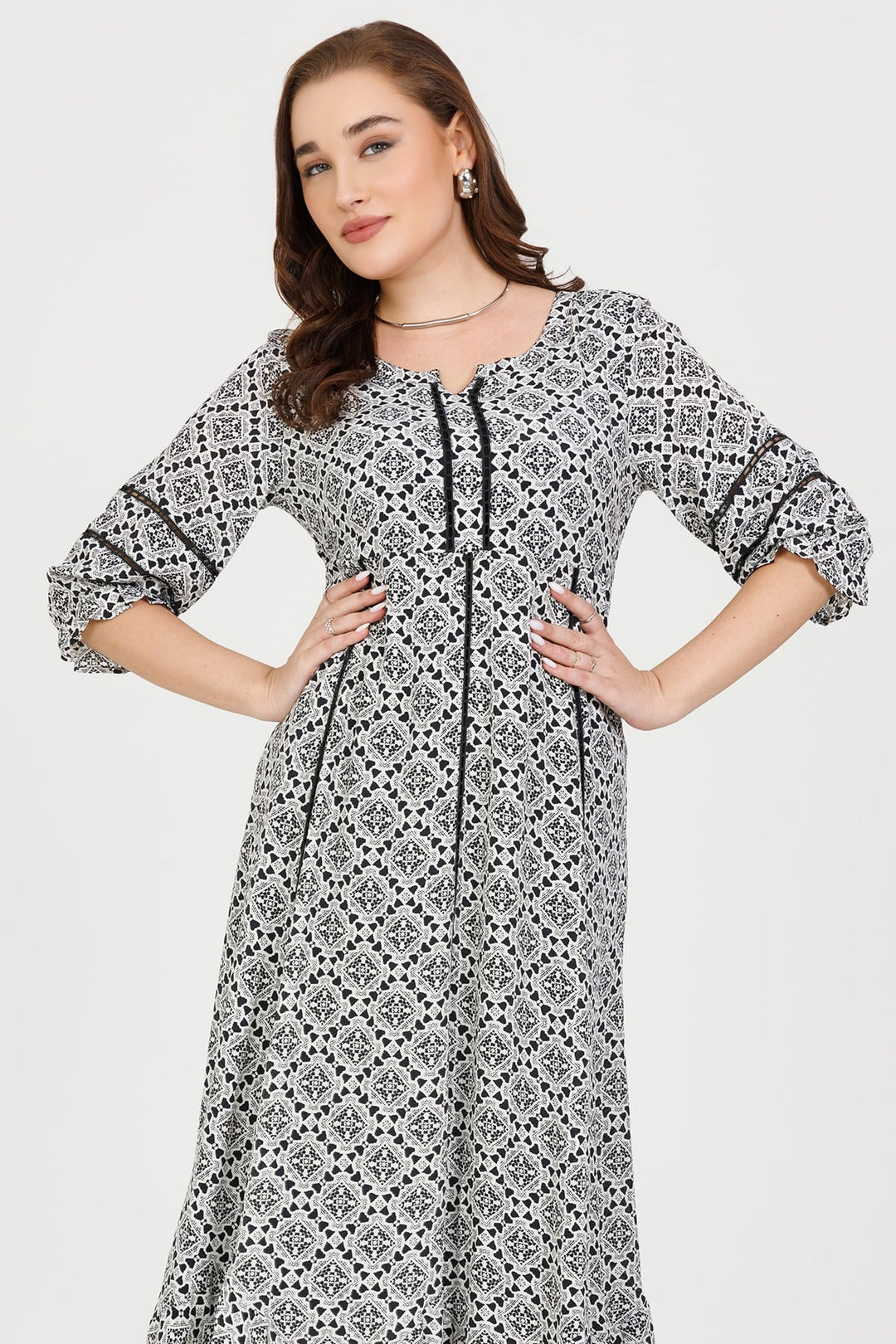 Black And White Printed Moss Crepe Dress with 3/4th Sleeves