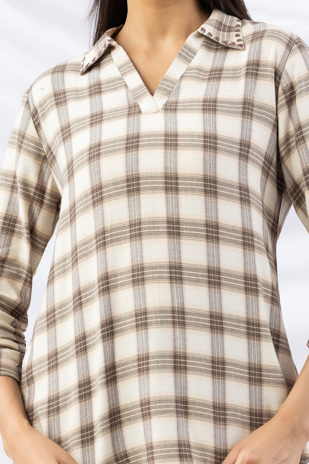 Beige Checked Brush Rayon Twill Winter Top with Collar &amp; 3/4 Sleeves