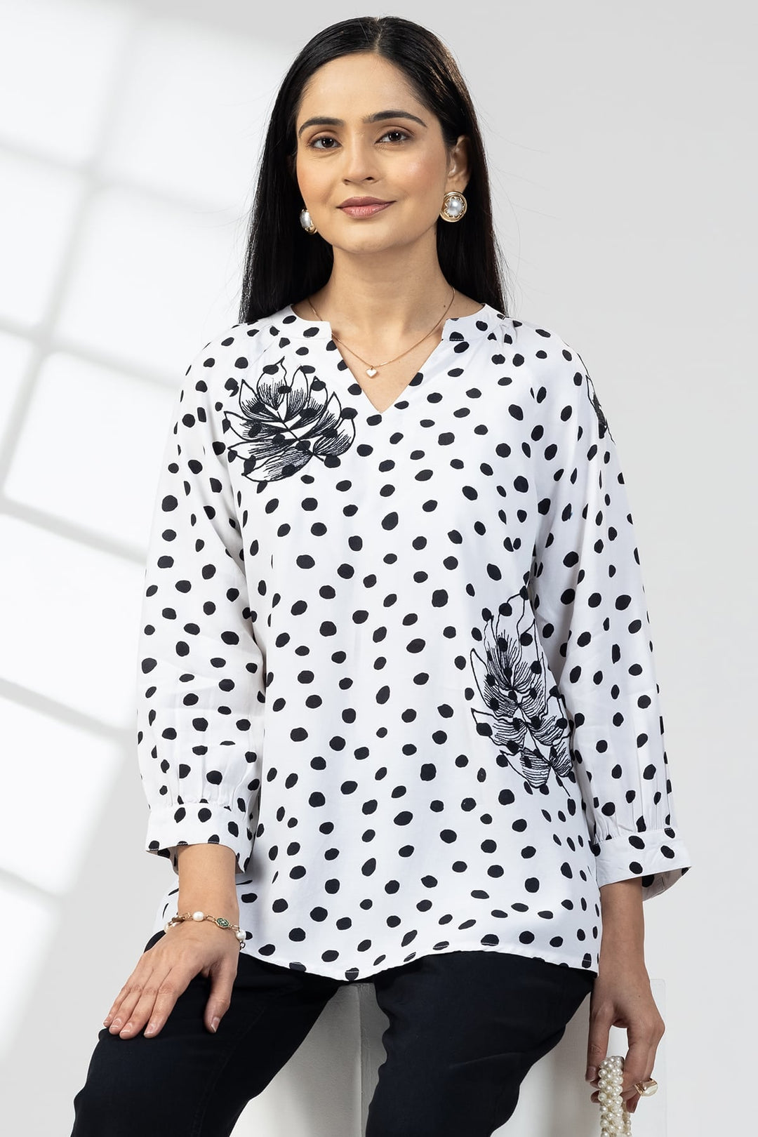 White Embroidered Viscose Top with Mandarin Collar