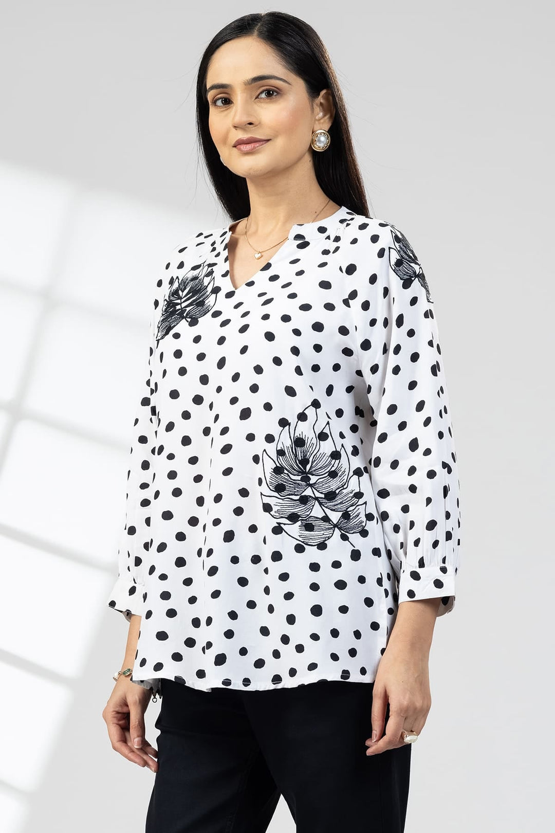 White Embroidered Viscose Top with Mandarin Collar