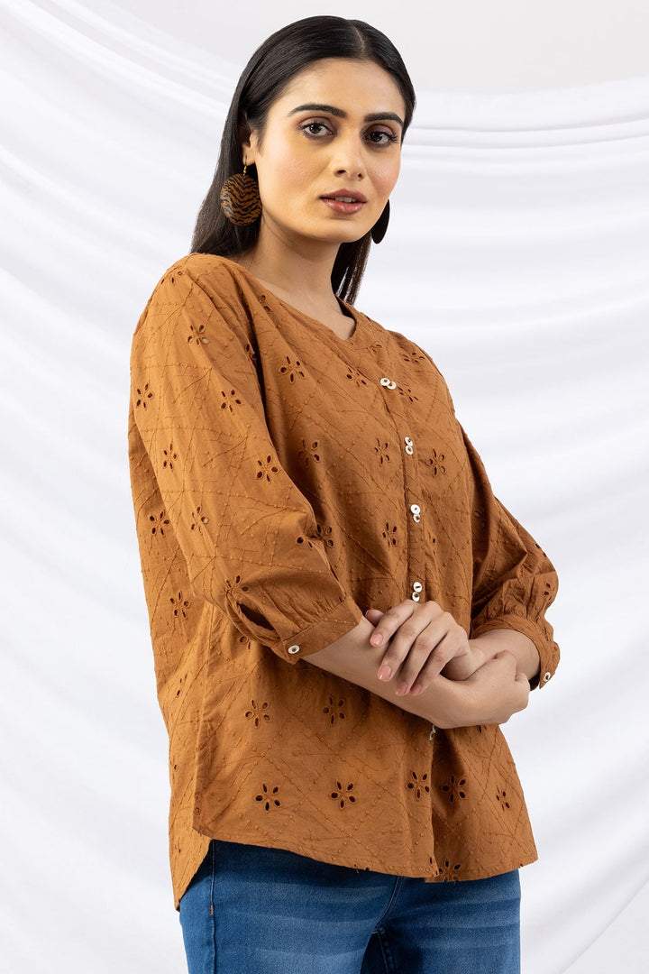 Cinnamon Schiffli Cotton Top with Round Neck &amp; 3/4 Sleeves