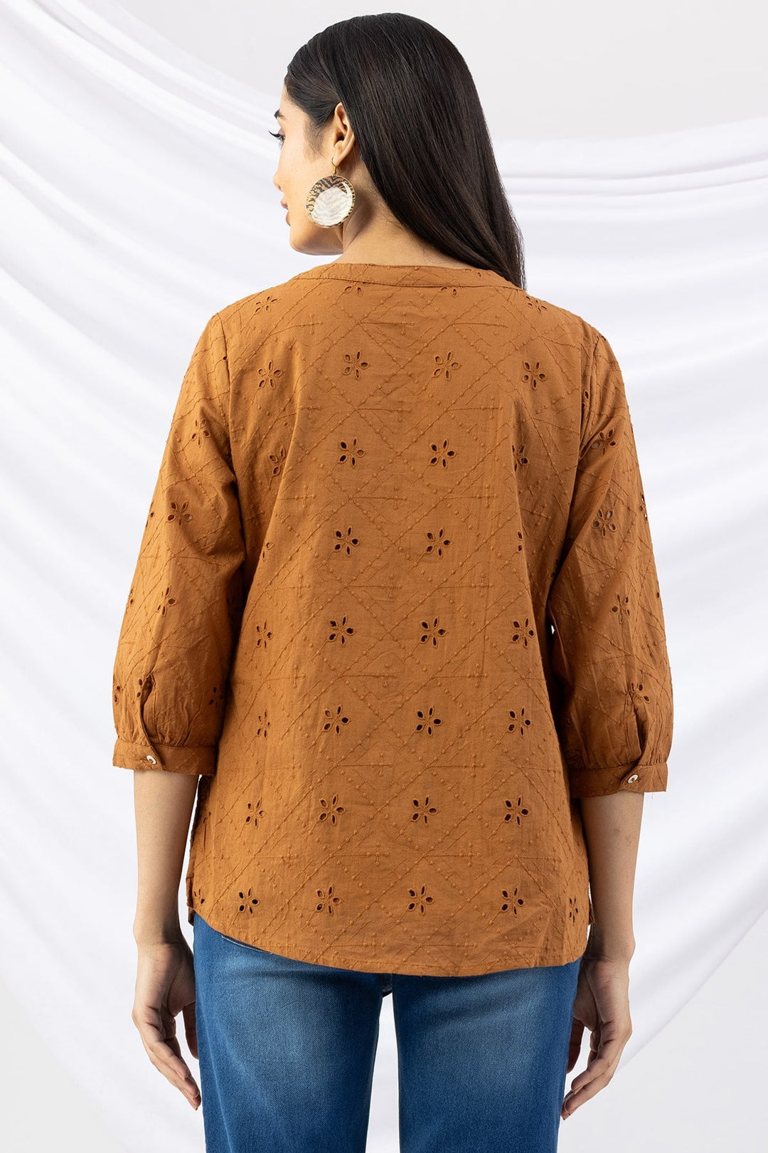 Cinnamon Schiffli Cotton Top with Round Neck &amp; 3/4 Sleeves