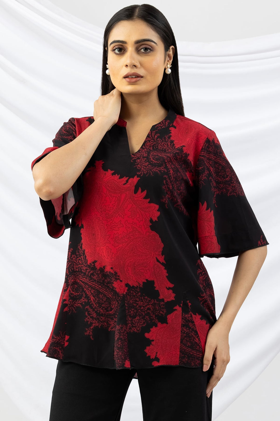 Black &amp; Red Printed Casual Top with Mandarin Neck