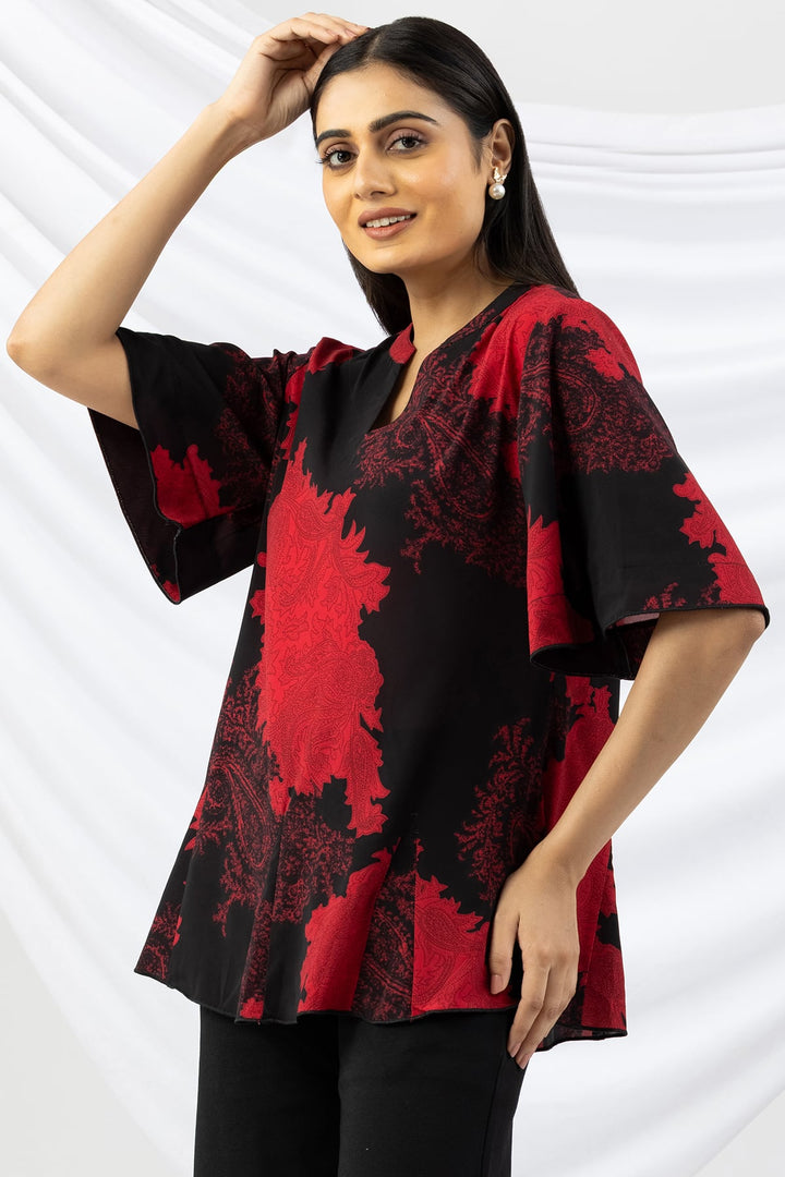 Black &amp; Red Printed Casual Top with Mandarin Neck