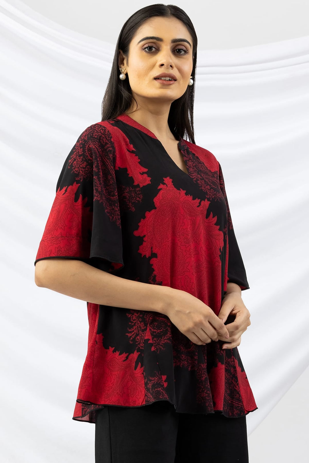 Black &amp; Red Printed Casual Top with Mandarin Neck