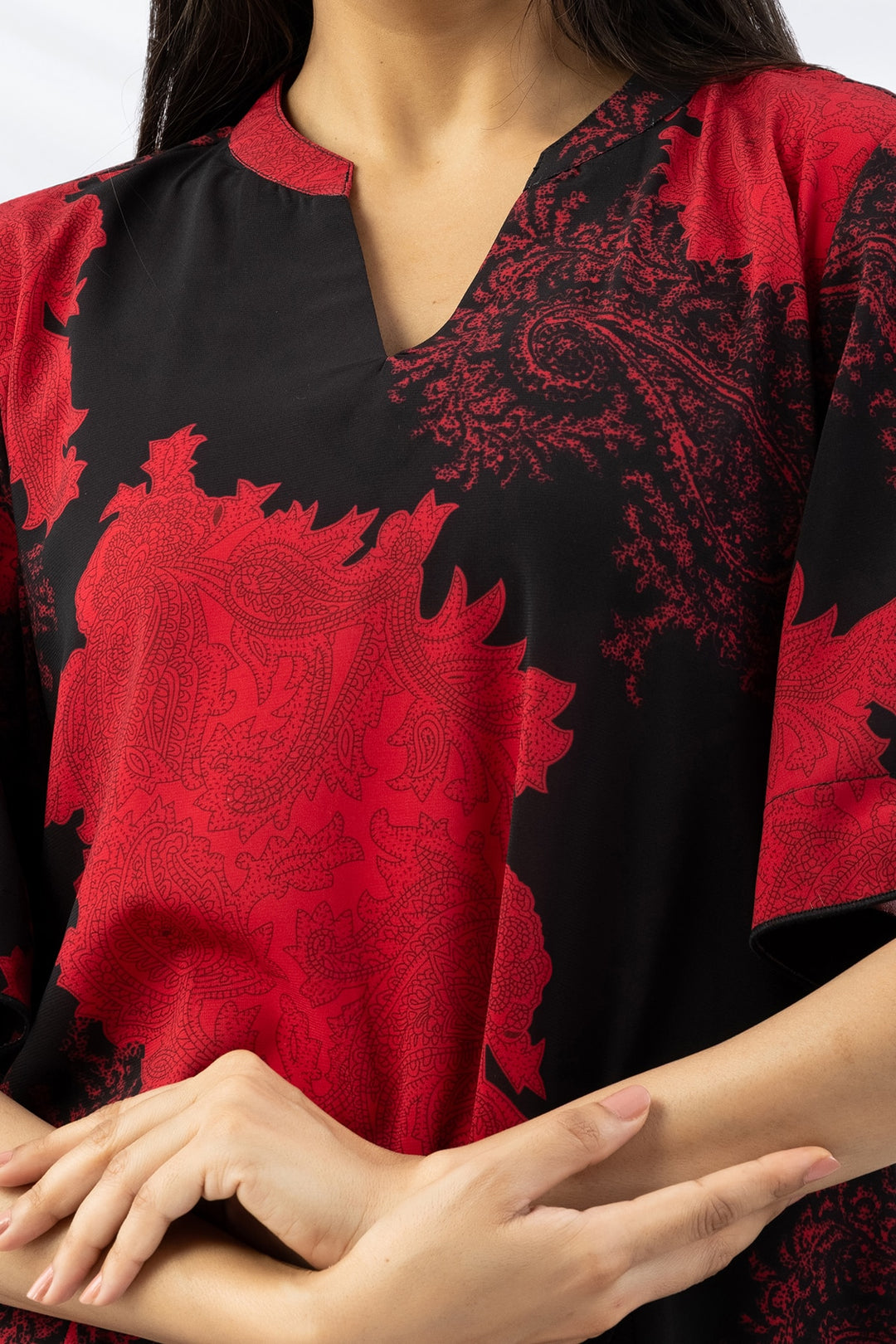 Black &amp; Red Printed Casual Top with Mandarin Neck