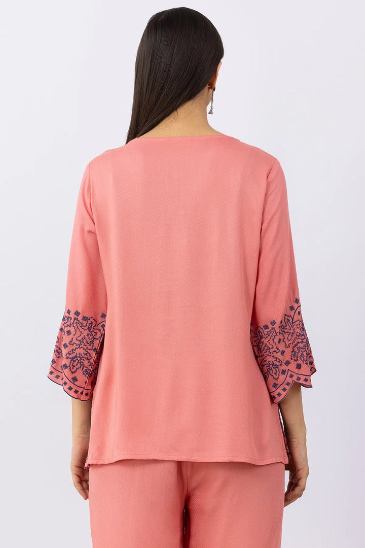 Women’s pink co-ord set in viscose dobby fabric with embroidery