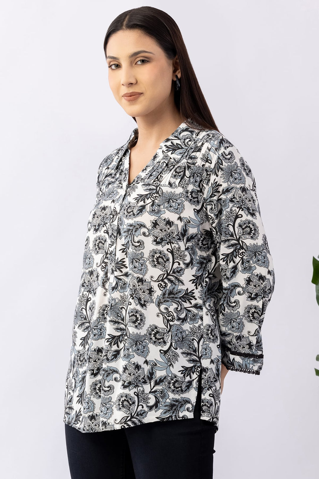 Black Printed Viscose Shirt with Collar &amp; 3/4 Sleeves