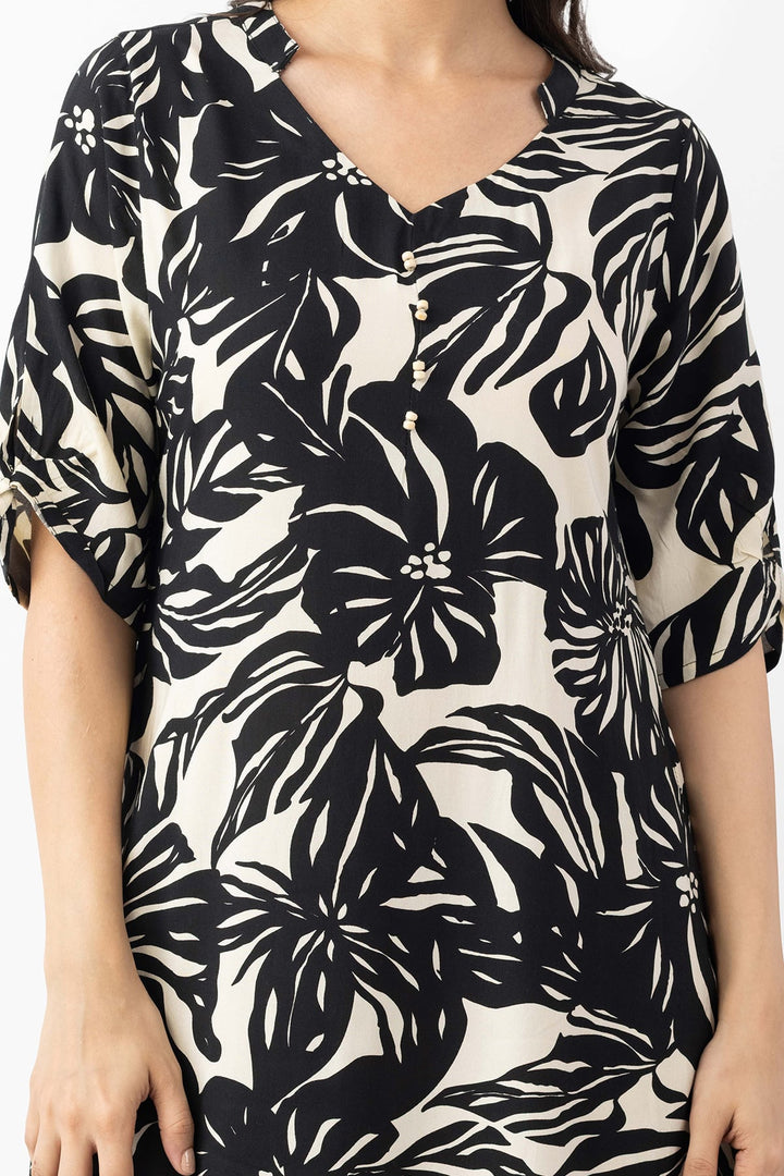 Black &amp; Beige Printed Viscose Dress with Round Neck &amp; Half Sleeves