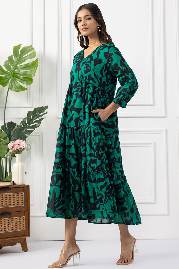 Green &amp; Black Printed Cotton Dress with V Neck