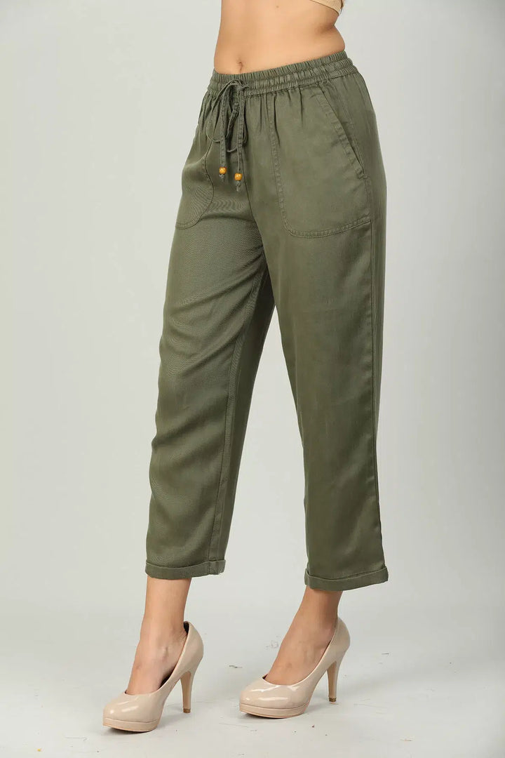 Olive Green solid mid-rise pant