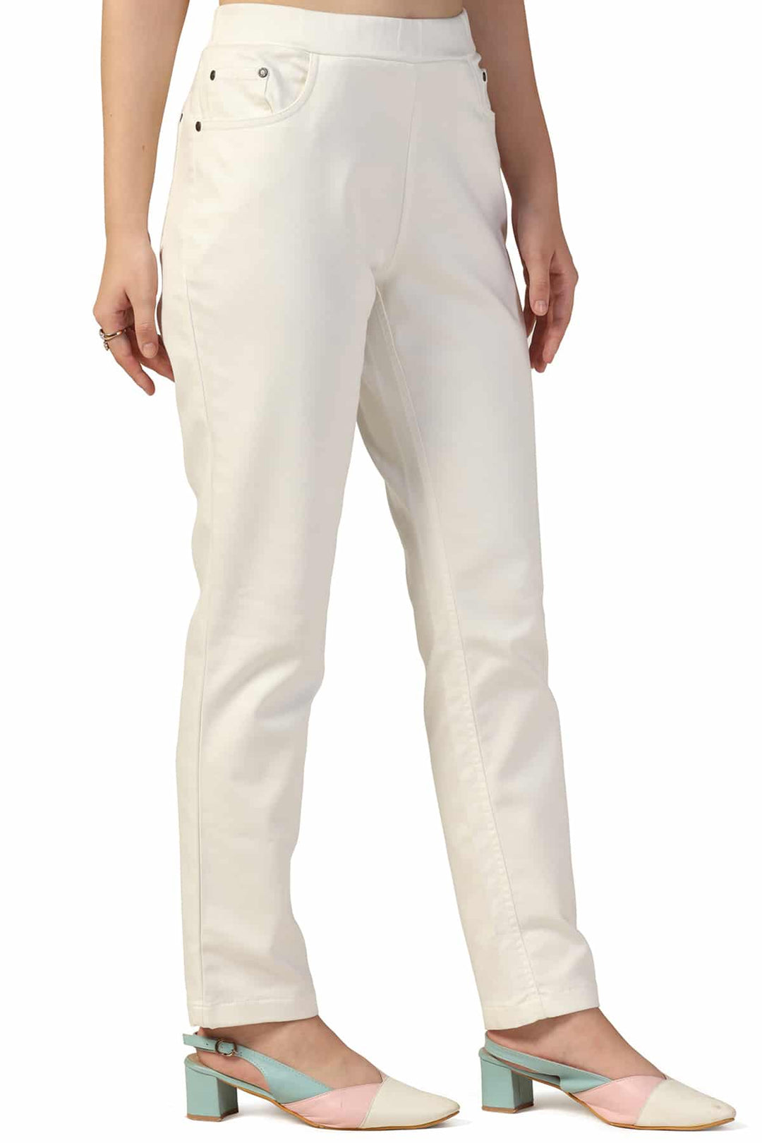 White Solid Twill Slim Pants