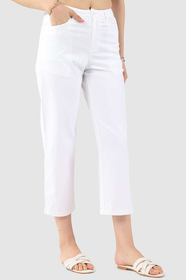 White Solid Regular Fit Pant in Cotton Lycra