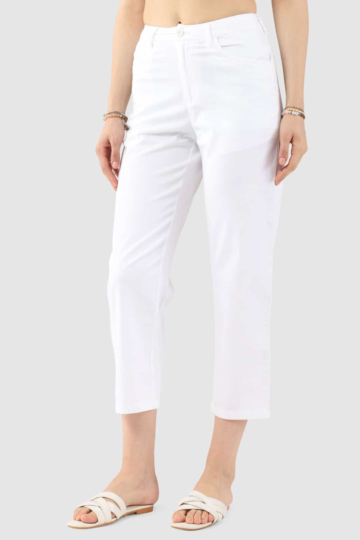 White Solid Regular Fit Pant in Cotton Lycra