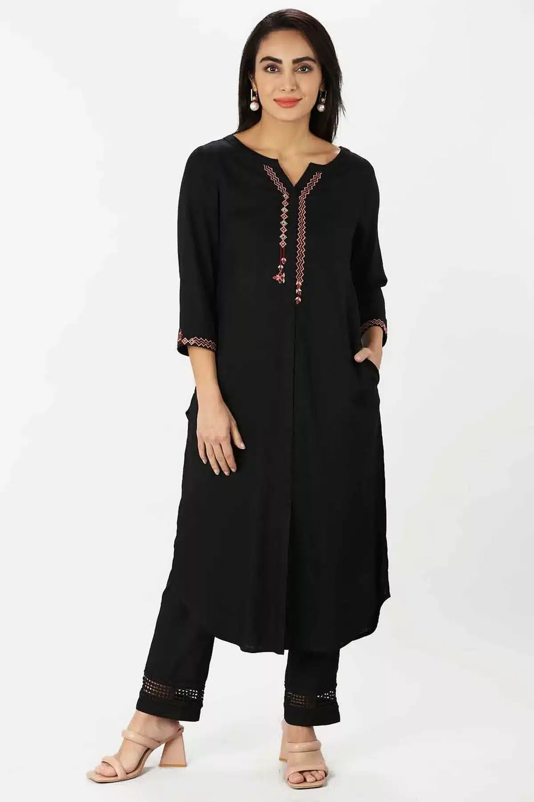 Black Embroidered Rayon Slub Kurti with Front Slit