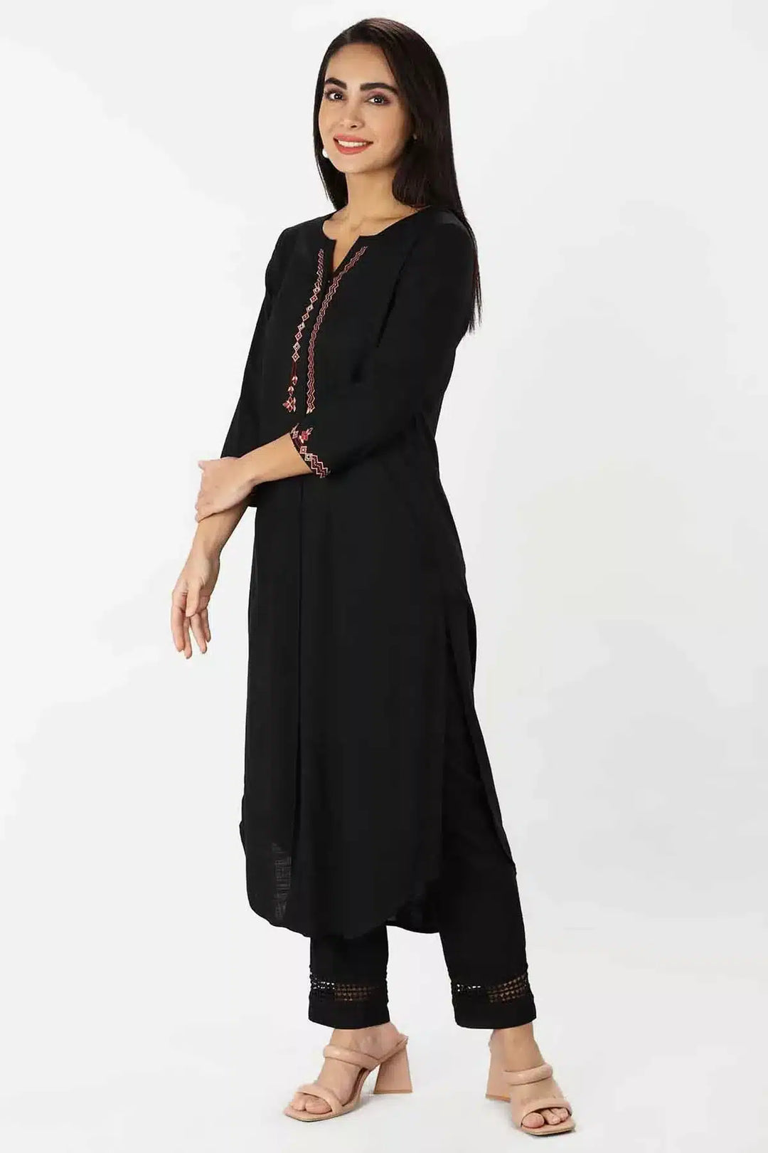 Black Embroidered Rayon Slub Kurti with Front Slit