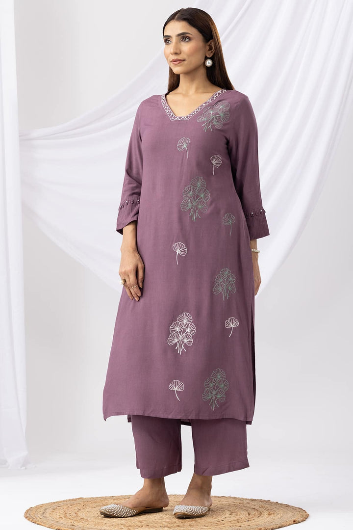 Lavender V Neck Kurta Set For Women