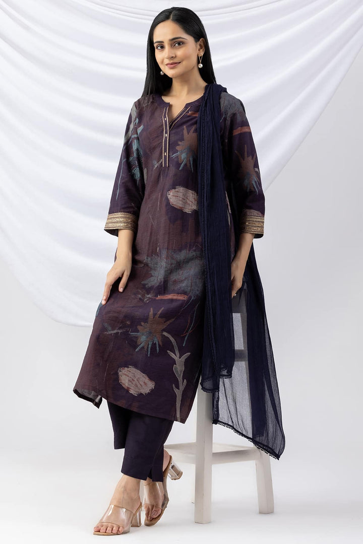 Purple Embroidered Kurti with Round Neck &amp; 3/4th Sleeves