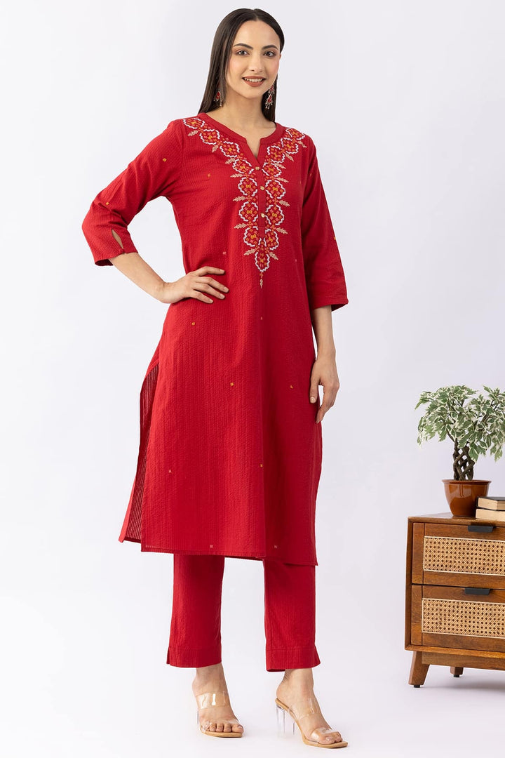 Embroidered Red Cotton Kurti with Round Neck &amp; 3/4 Sleeves