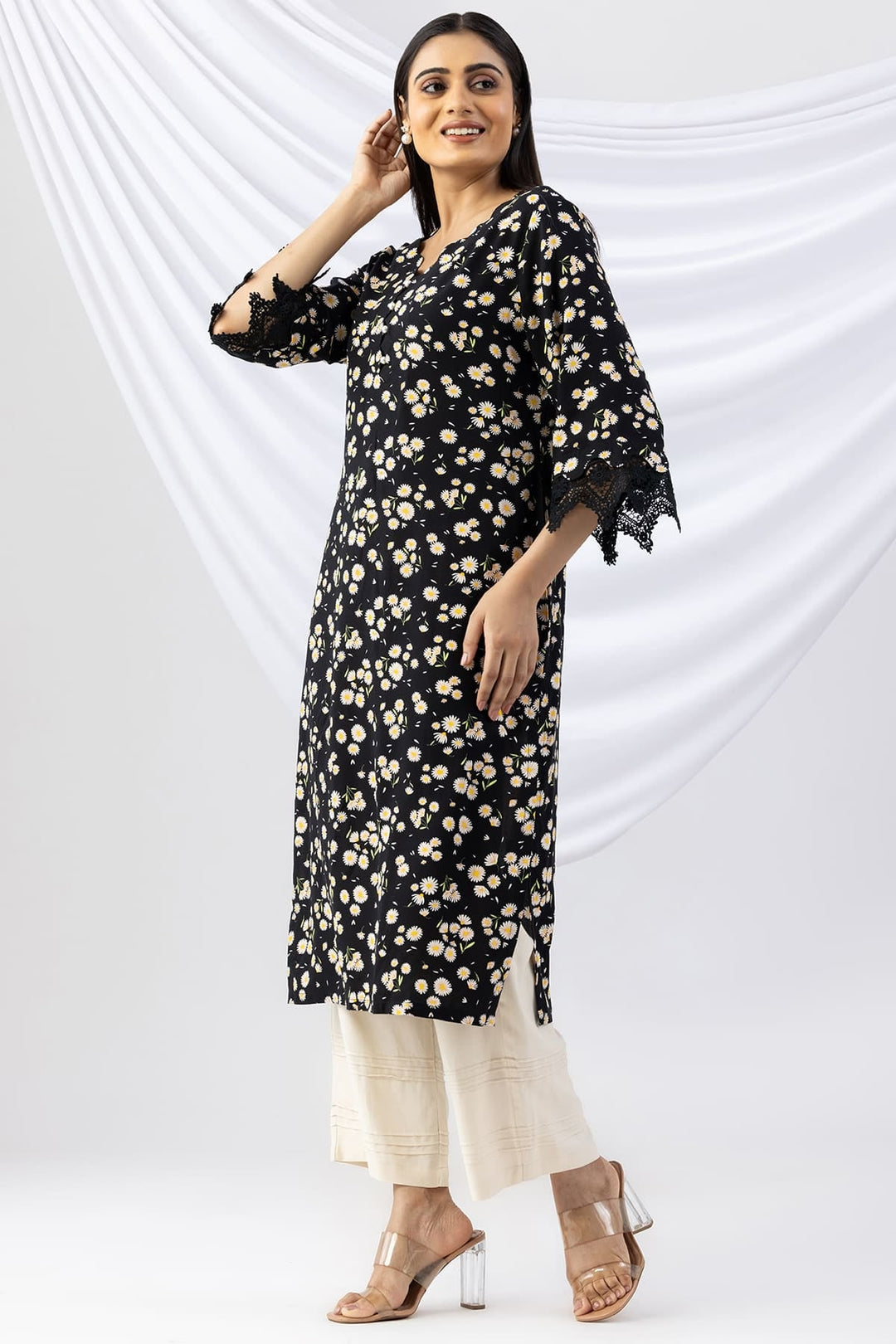 Black Printed Viscose Kurti with V-Neck &amp; 3/4th Sleeves