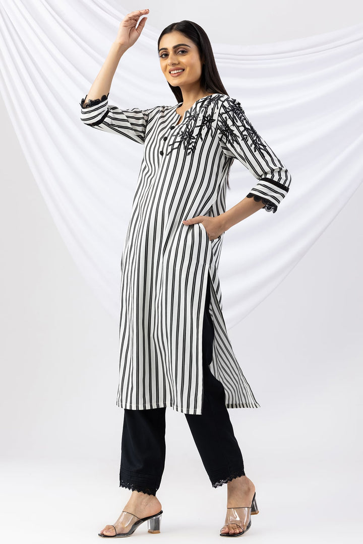 Black &amp; White Viscose Striped Kurti with Round Neck &amp; 3/4 Sleeves