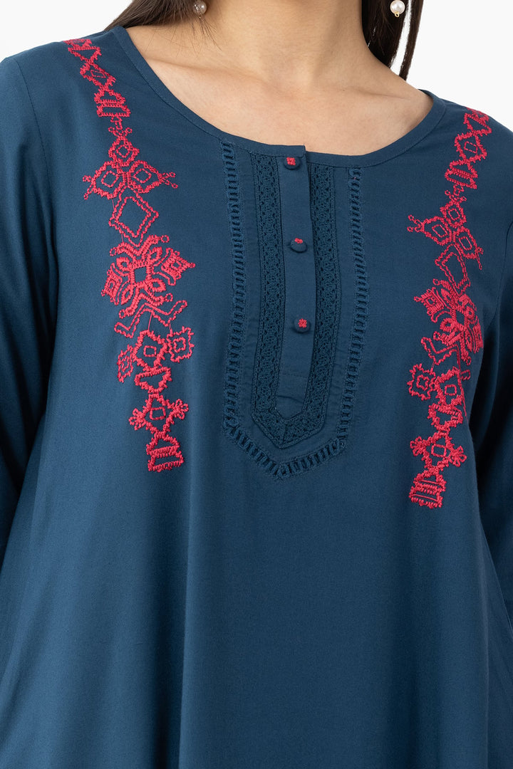 Teal Viscose Embroidered Kurti with Round Neck &amp; 3/4 Sleeves