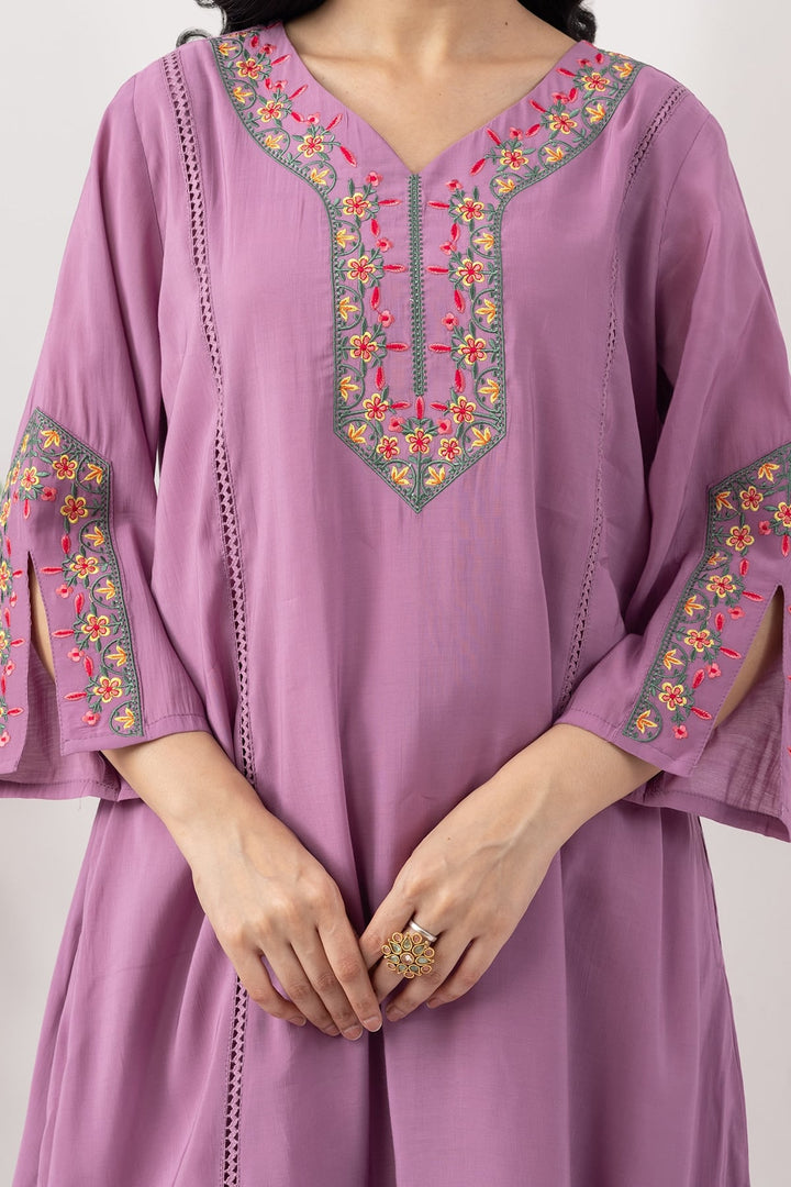 purple kurta set for women Chanderi viscose embroidered V neck 3/4 sleeves